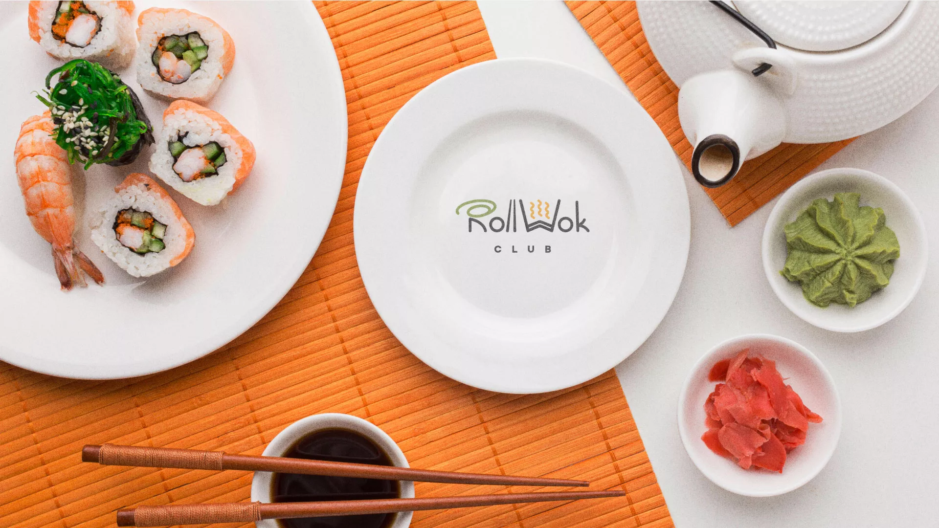 Разработка логотипа и фирменного стиля суши-бара «Roll Wok Club» в Жигулёвске